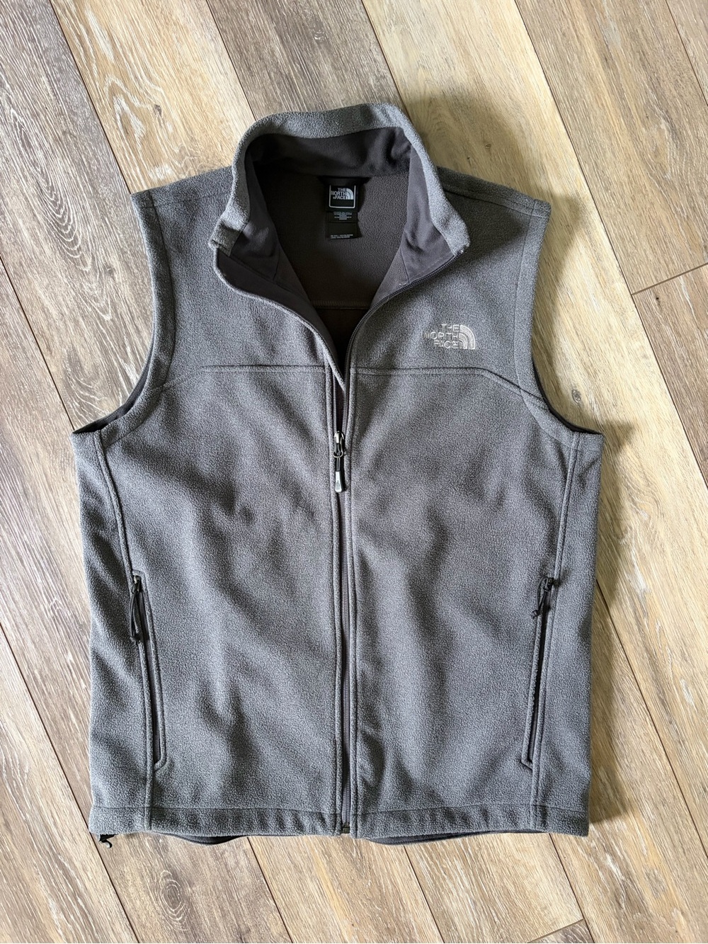 The North Face Men's Charcoal Gray Fleece Vest